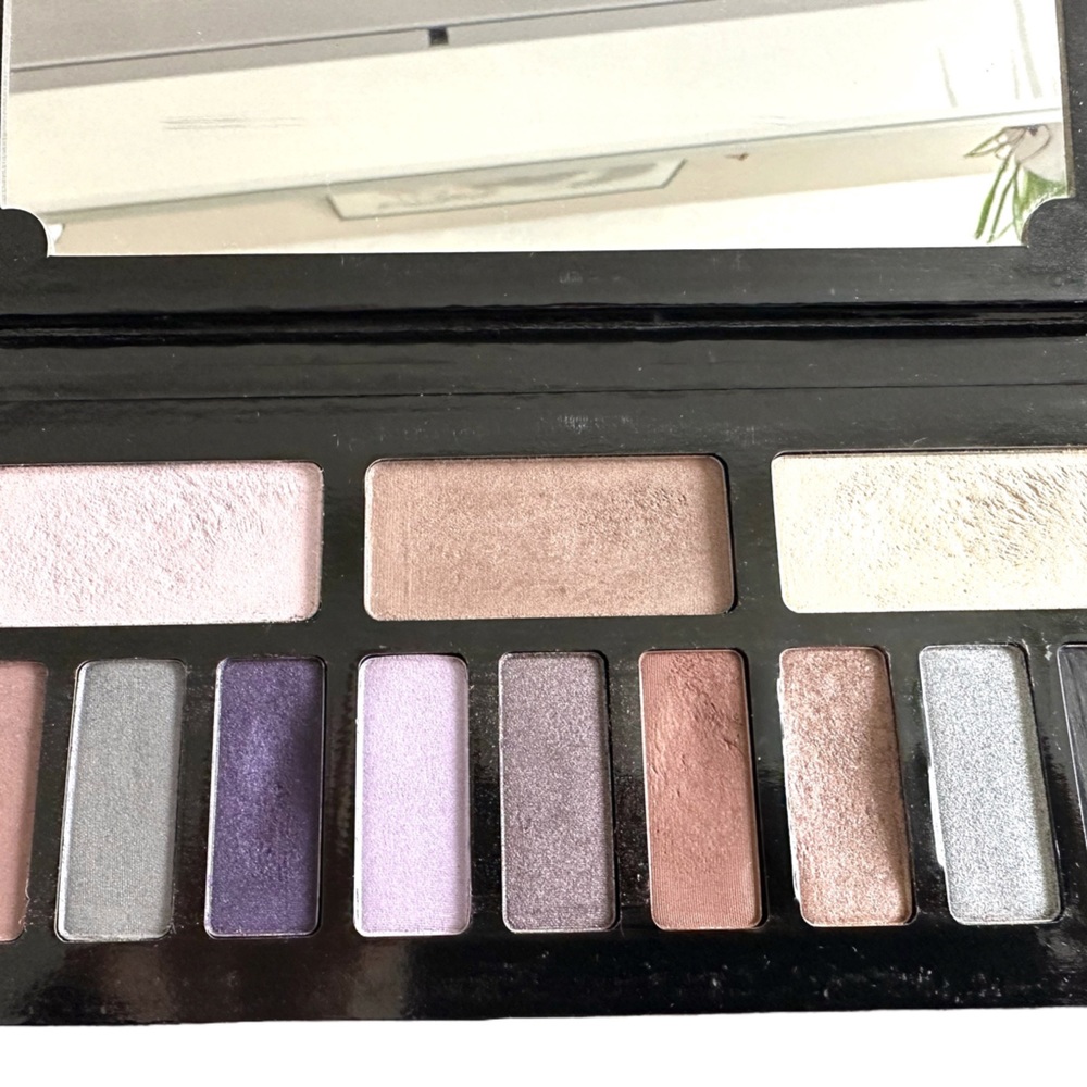 Kat Von D Interstellar Eyeshadow Palette